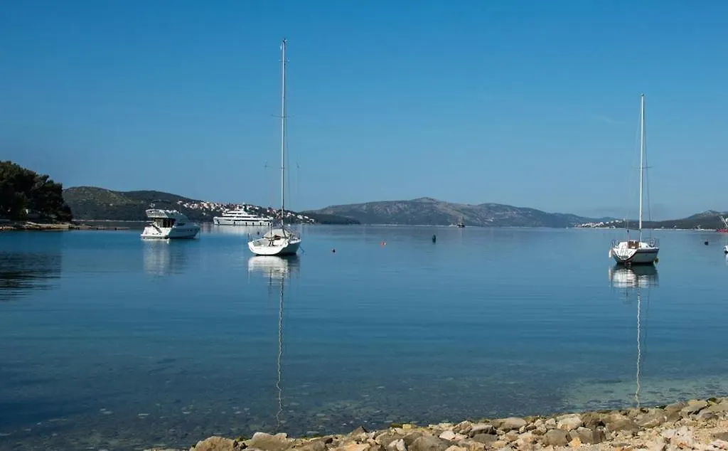 Luxury Sea View Apartment 20 M From The Sea Trogir