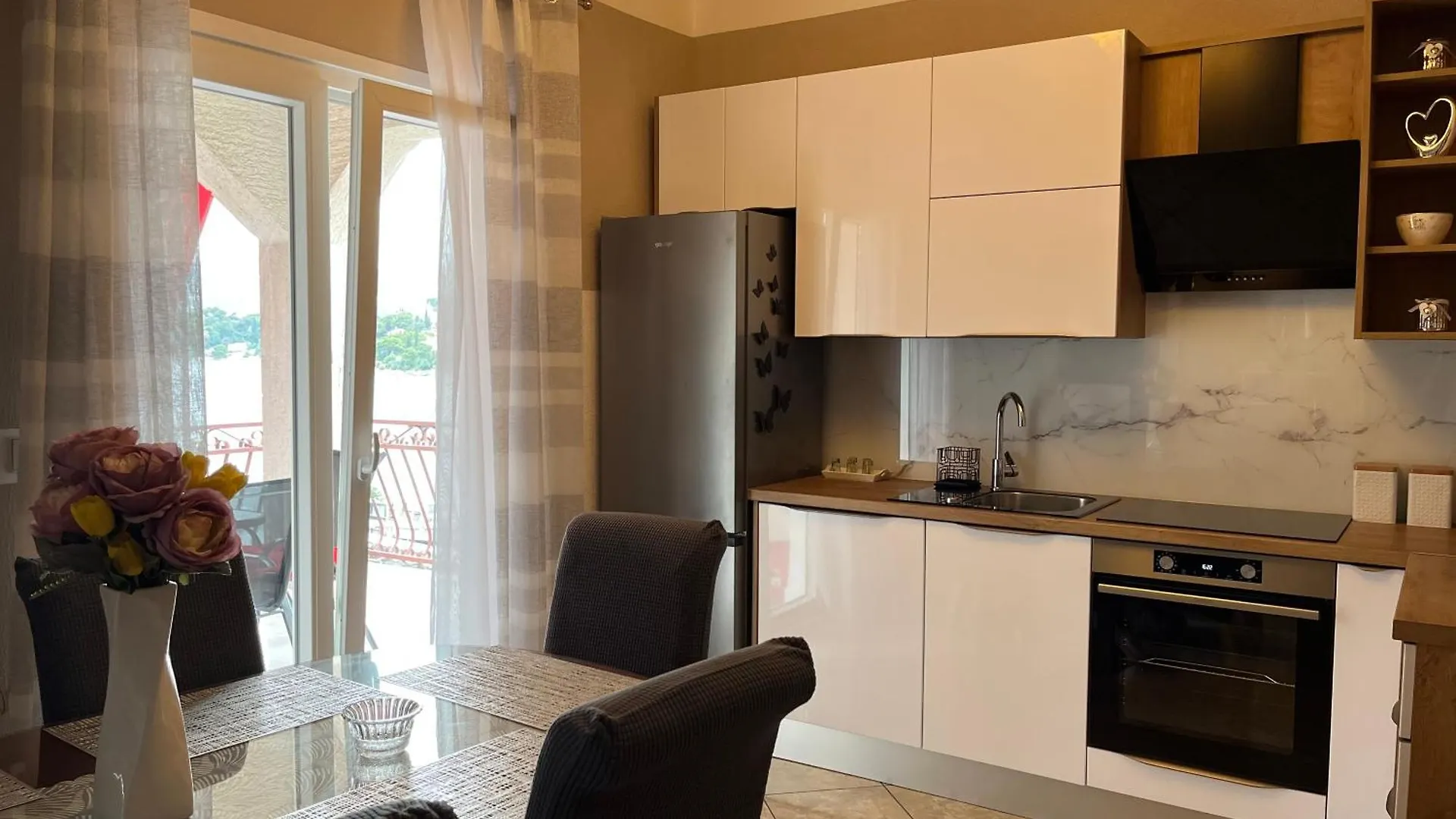 Luxury Sea View Apartment 20 M From The Sea Trogir